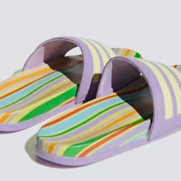 Adidas ADILETTE COMFORT Slide Sandal - Picture 2 of 5